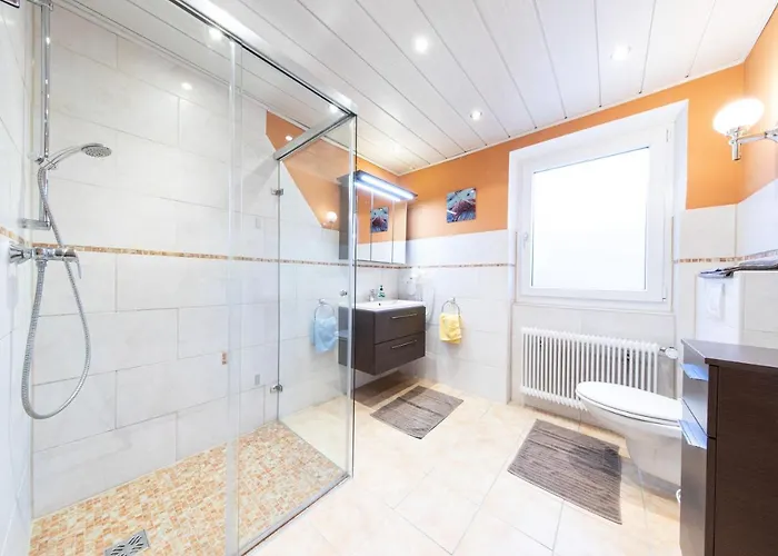 瓦得豪斯伊格斯酒店 *