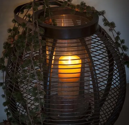 瓦得豪斯伊格斯酒店 *